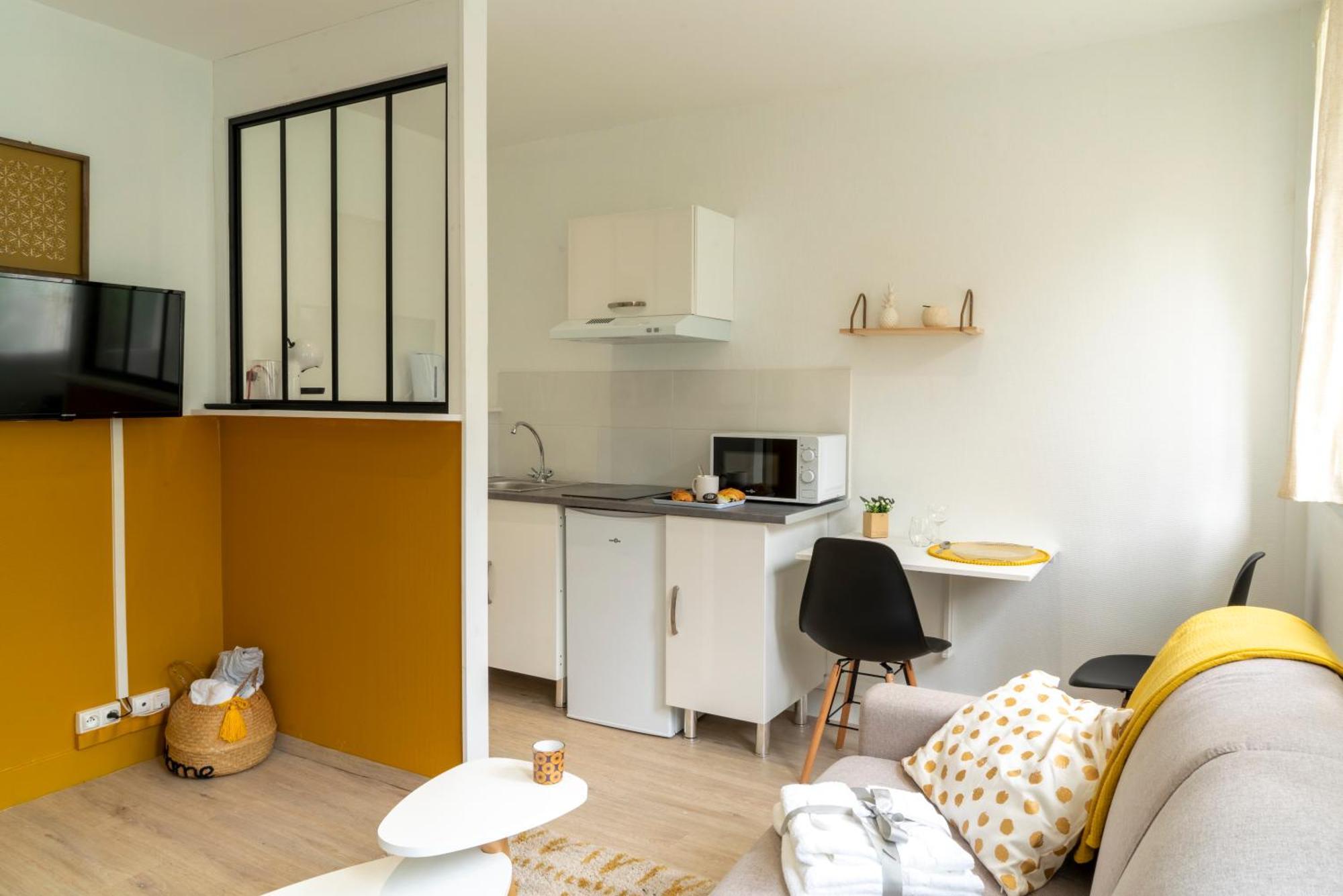 Stockholm- Studio Serenite Avec Jardin Charleville-Mézières Εξωτερικό φωτογραφία